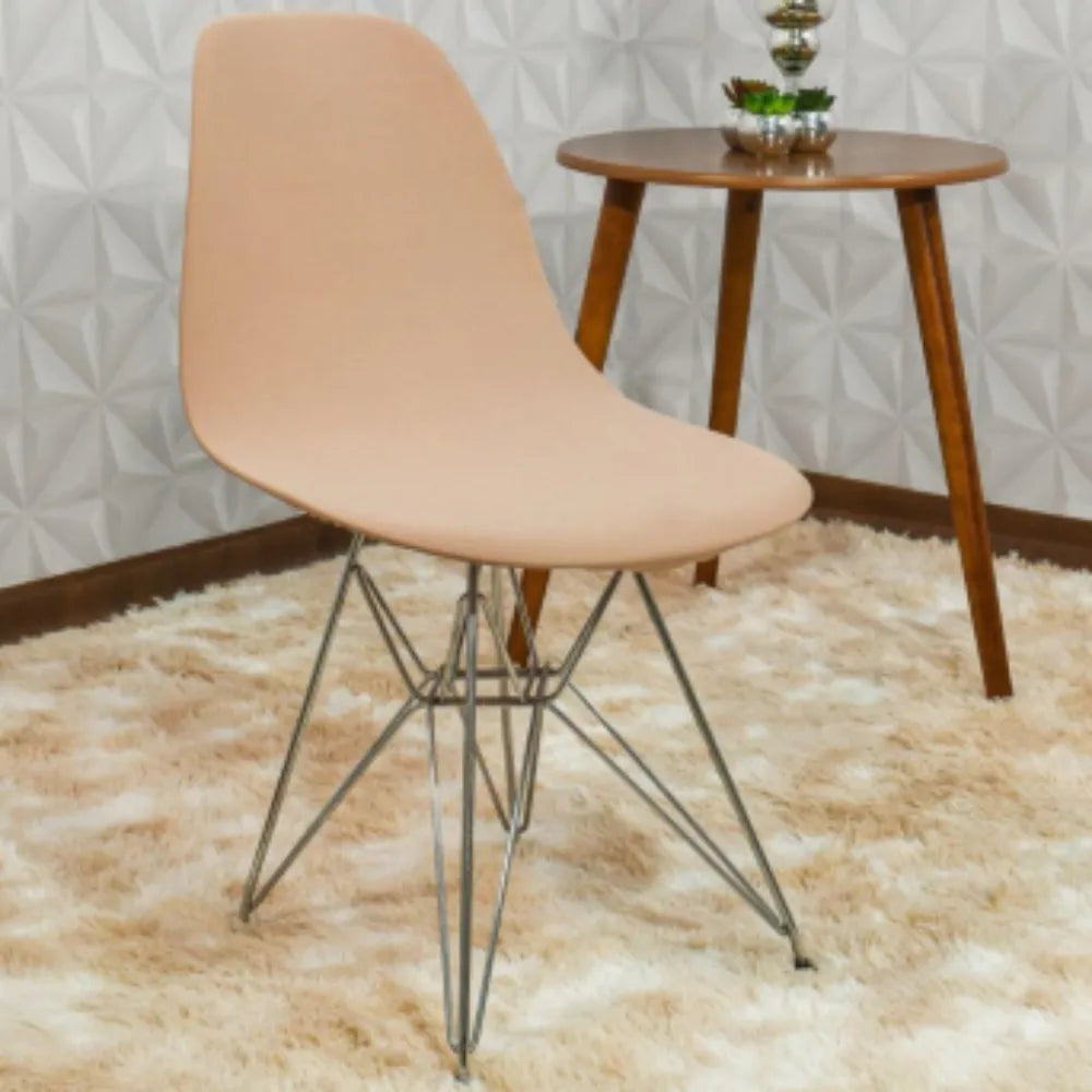 Foto de Capa para Cadeira Eiffel Spandex Bege muito bonita