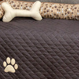 Veja Protetor de Sofá Pet Impermeável Grande Tabaco que protege e decora o sofá