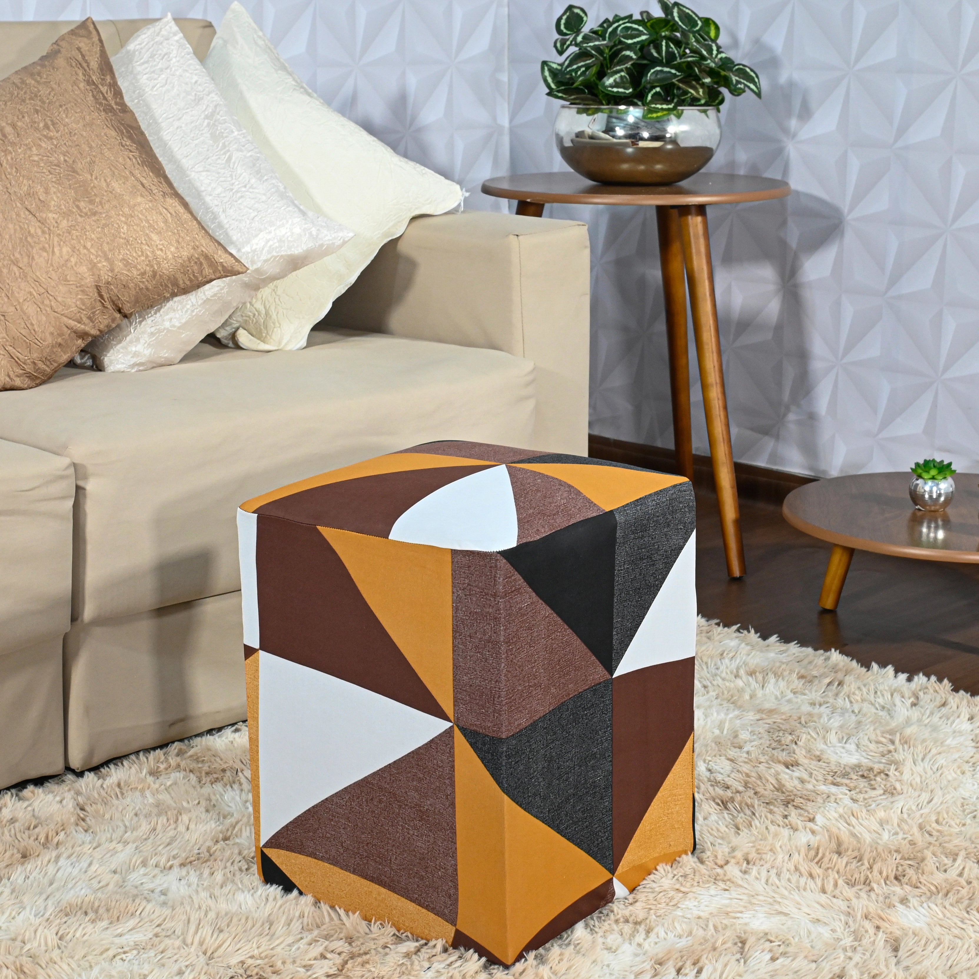 Foto de Capa para Puff Quadrado - Geo Retrô muito bonita