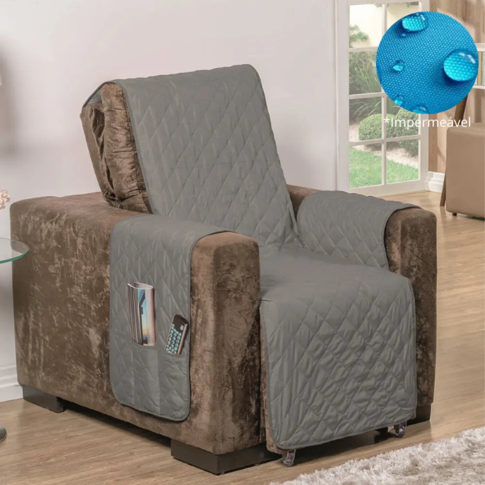 Foto de Capa Protetora para Poltrona impermeável cinza e preto muito bonita