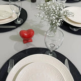 Veja os detalhes do Jogo Americano Redondo Sousplat Impermeável Pretoda Charme