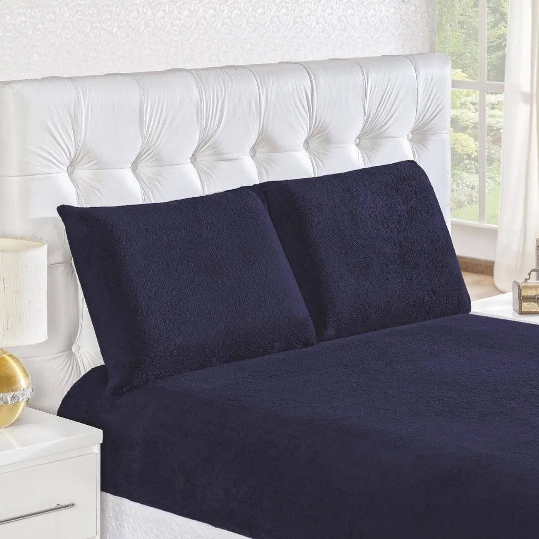 Conheça o Jogo de Cama Plush Soft Sono Quentinho Azul Marinho da Chame do Detalhe