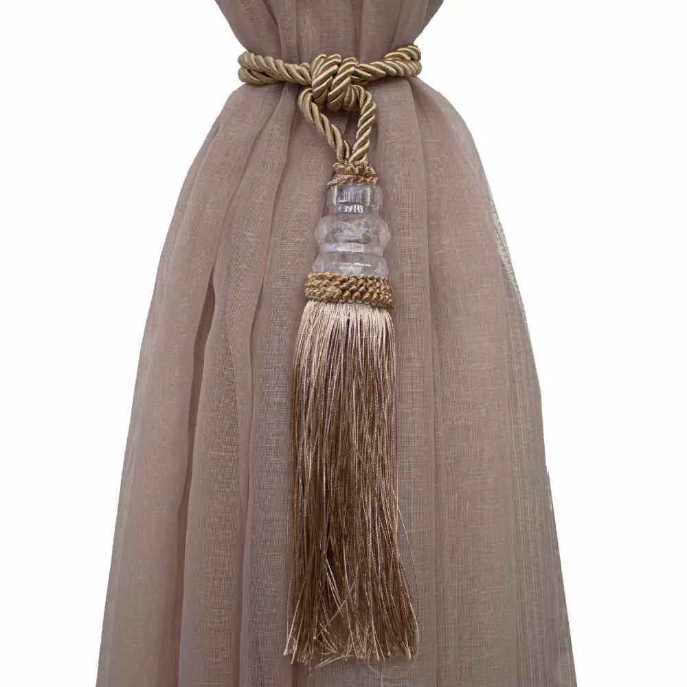 Veja os detalhes do Kit Abraçadeiras Palace 2 peças - Avelã da Charme