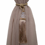 Veja os detalhes do Kit Abraçadeiras Palace 2 peças - Avelã da Charme