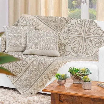 Foto de manta para sofá Grécia com almofadas caqui muito bonita