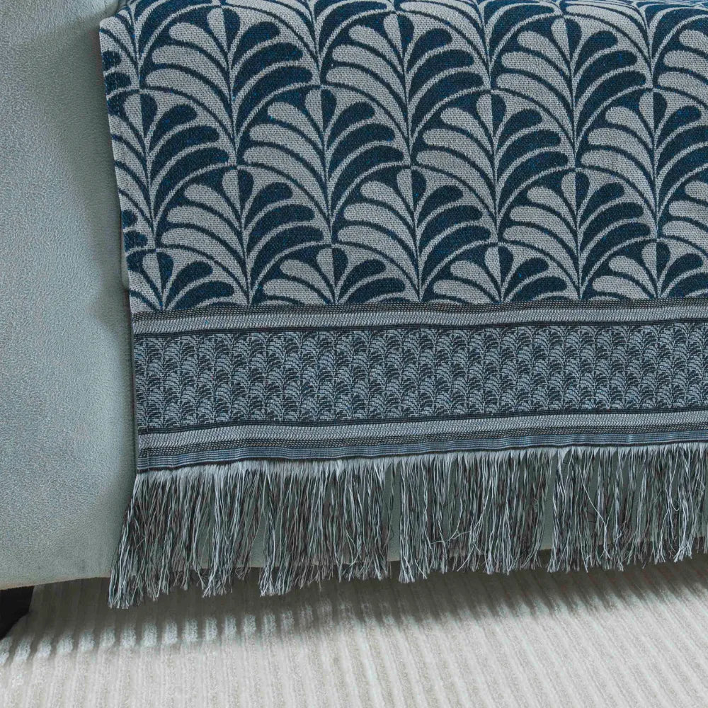 Veja detalhes lindos da manta para sofá Luxor Azul da Charme