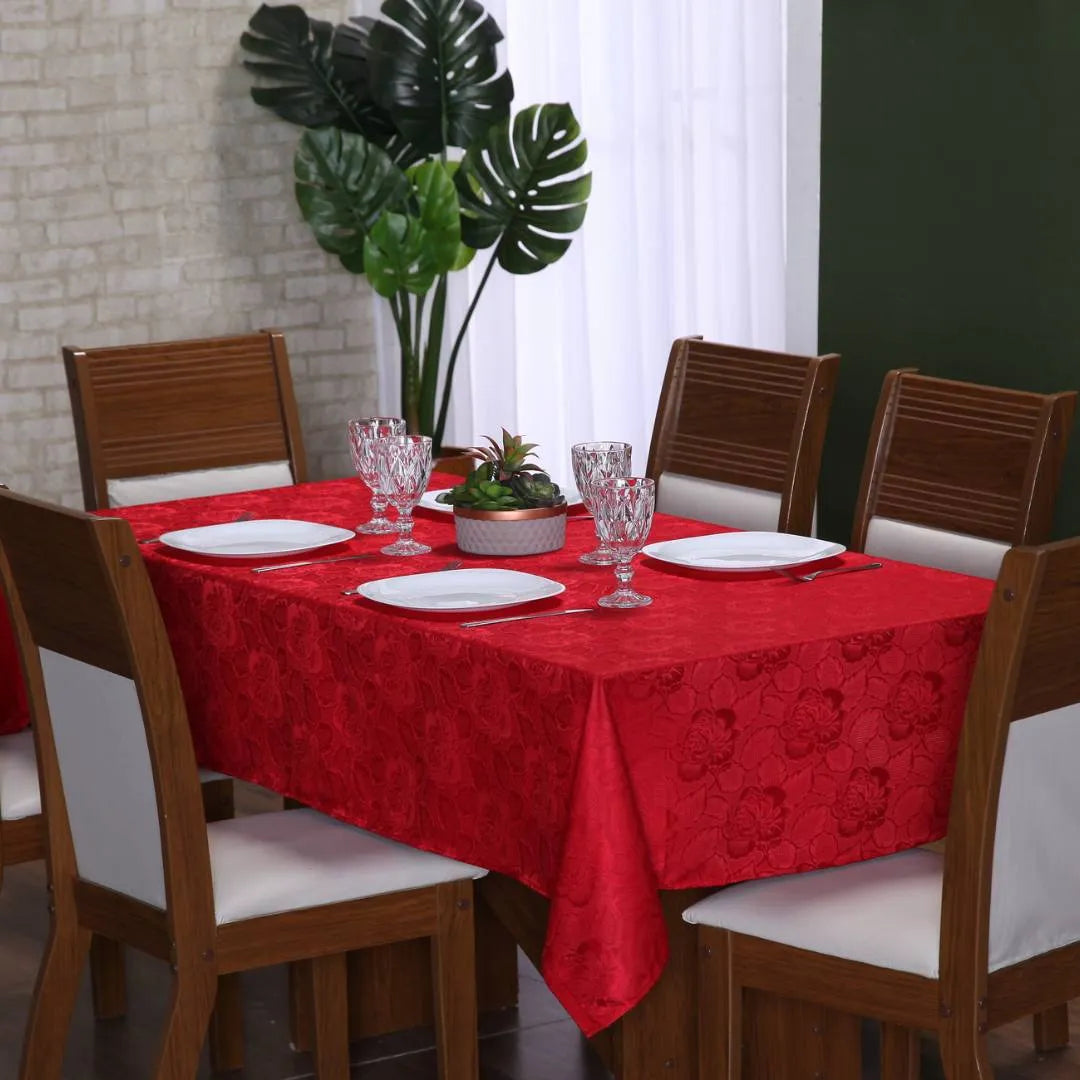 Veja os detalhes da Toalha de Mesa Jacquard Vermelha da Charme